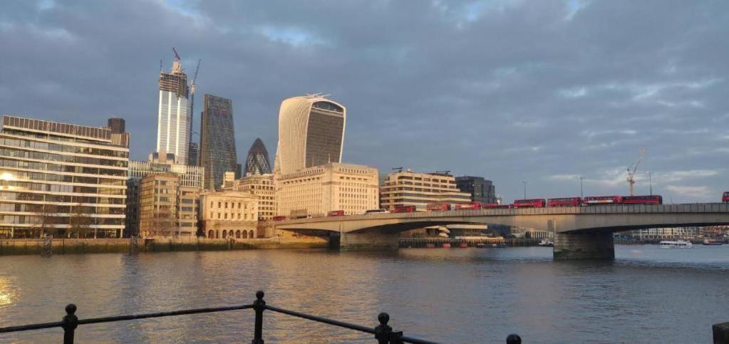 Modern Deluxe 1 Bed Apartment Bermondsey London Bridge Екстериор снимка